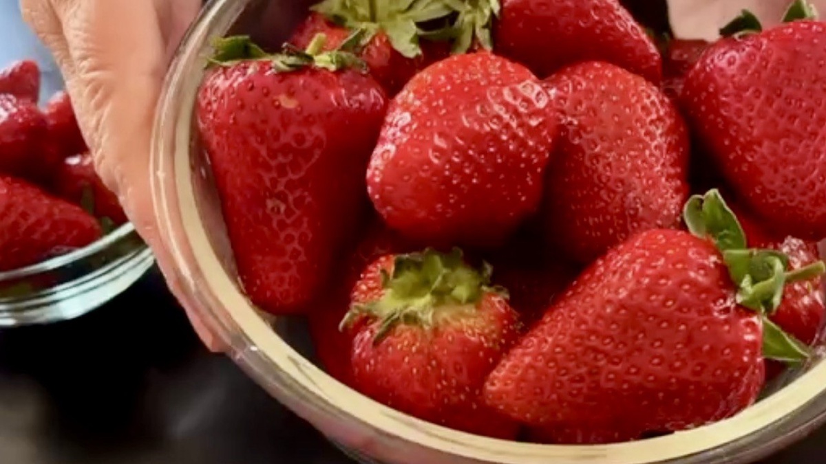 Клубничное желе: легкий и вкусный десерт для любого времени года