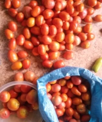 Помидоры в томатном соке: Кулинарный хит для зимы