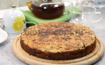 Необычная шарлотка со щавелем: идеальный летний десерт