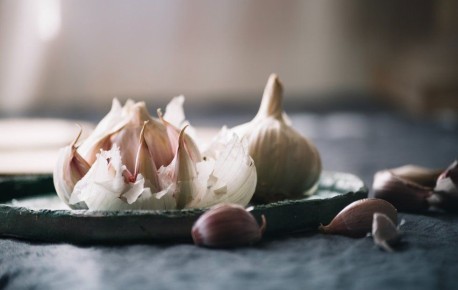 Чеснок: природный эликсир здоровья из вашего холодильника