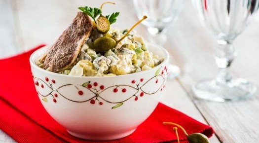 Салат оливье с языком: как превратить классический рецепт в праздничный шедевр