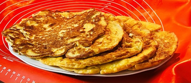 Необычный завтрак: творожные блины за 10 минут