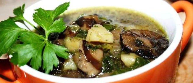 Грибной суп с картофелем и маслятами: простой рецепт для уютного вечера