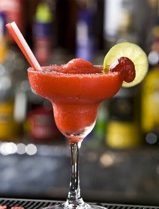 Клубничный лаймад: Нежное сочетание для вашего стола