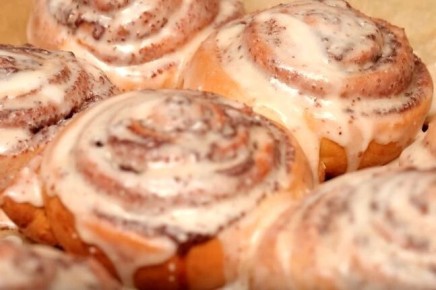 Восхитительные булочки с корицей: простые рецепты для дома