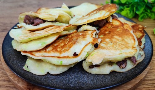 Необычные кабачковые пирожки с мясом, которые удивят вас