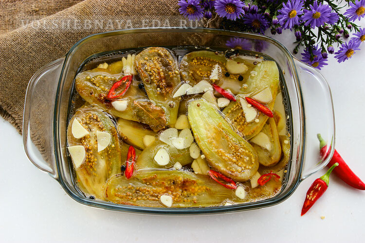 Необычные маринованные баклажаны с чесноком и острым перцем