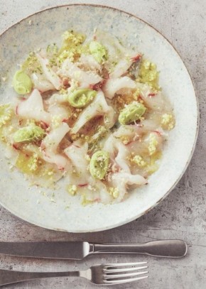 Легкое карпаччо из белой рыбы для гурманов