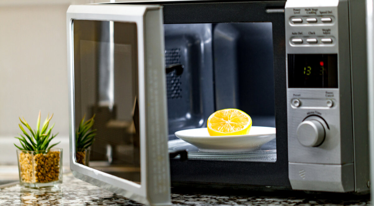 Не просто разогрев: 10 уникальных способов использования микроволновки