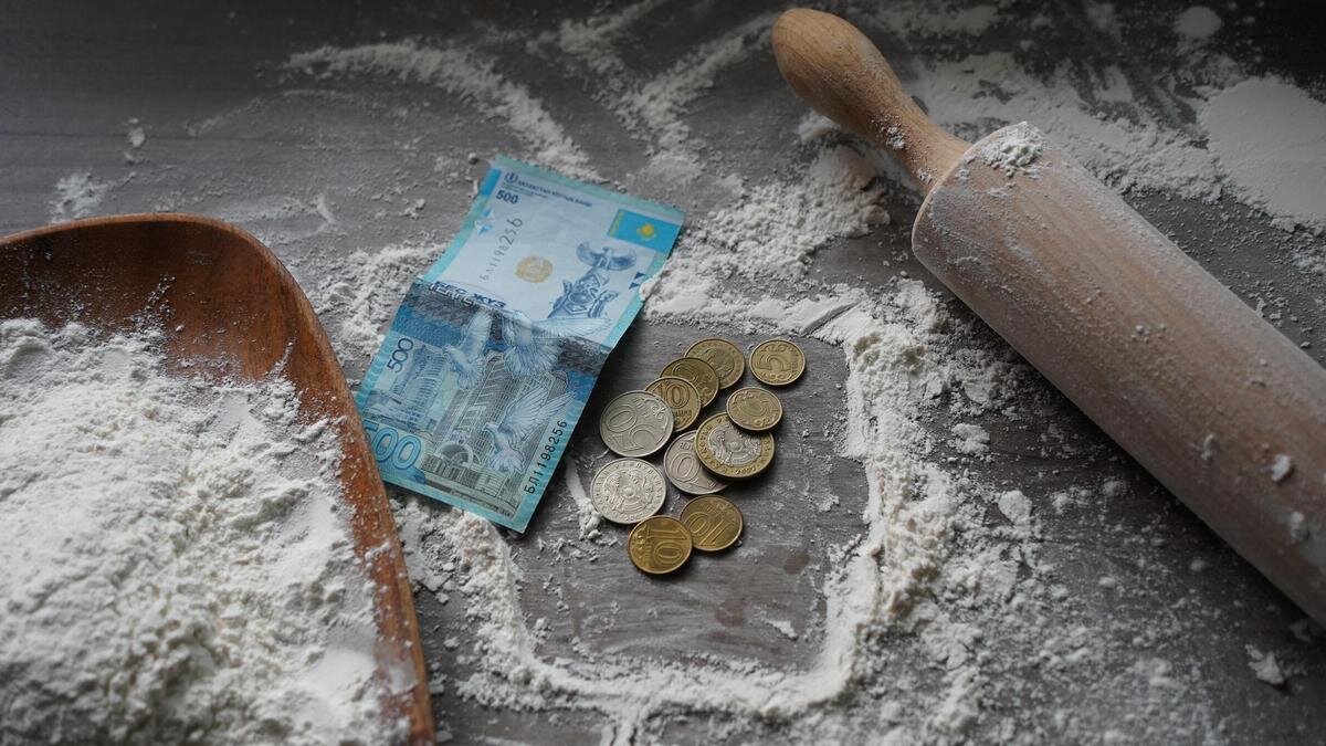 Как мука всколыхнула рынок: рост цен в Казахстане превышает 40%