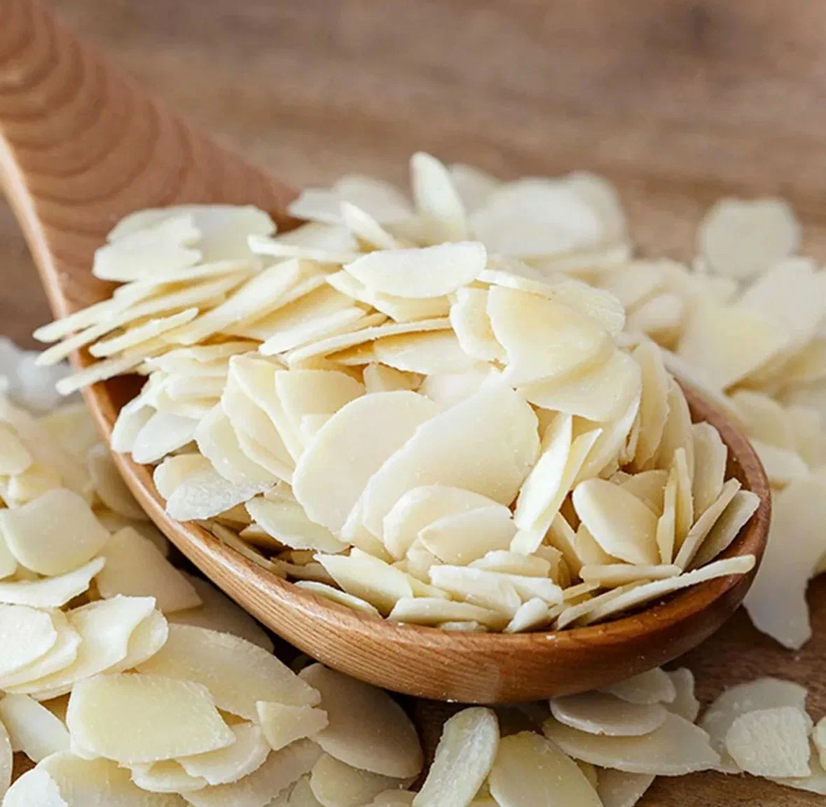 Как самостоятельно приготовить миндальную муку и лепестки