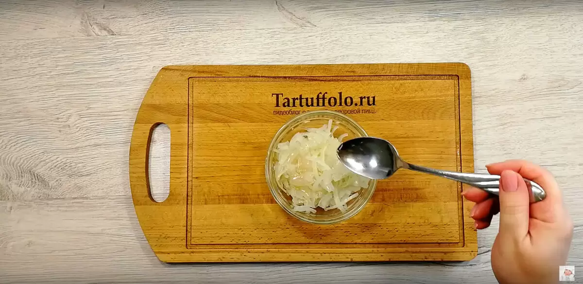 Нежный салат-закуска, которая удивит на празднике