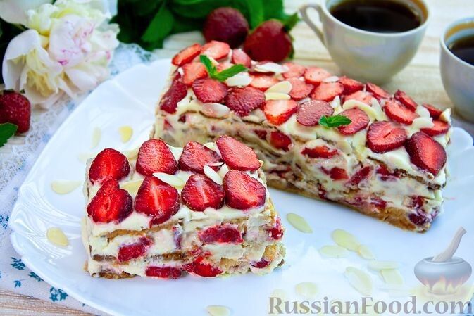 Сочные десерты с клубникой: самые вкусные рецепты лета