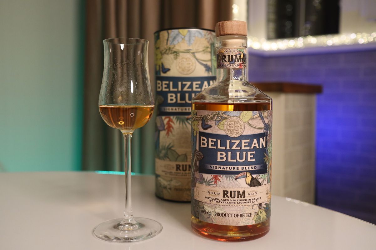 Идеальный ром для майских праздников: Belizean Blue Signature Blend