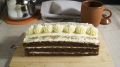 Крем со сгущенкой и маслом для торта: быстро и просто